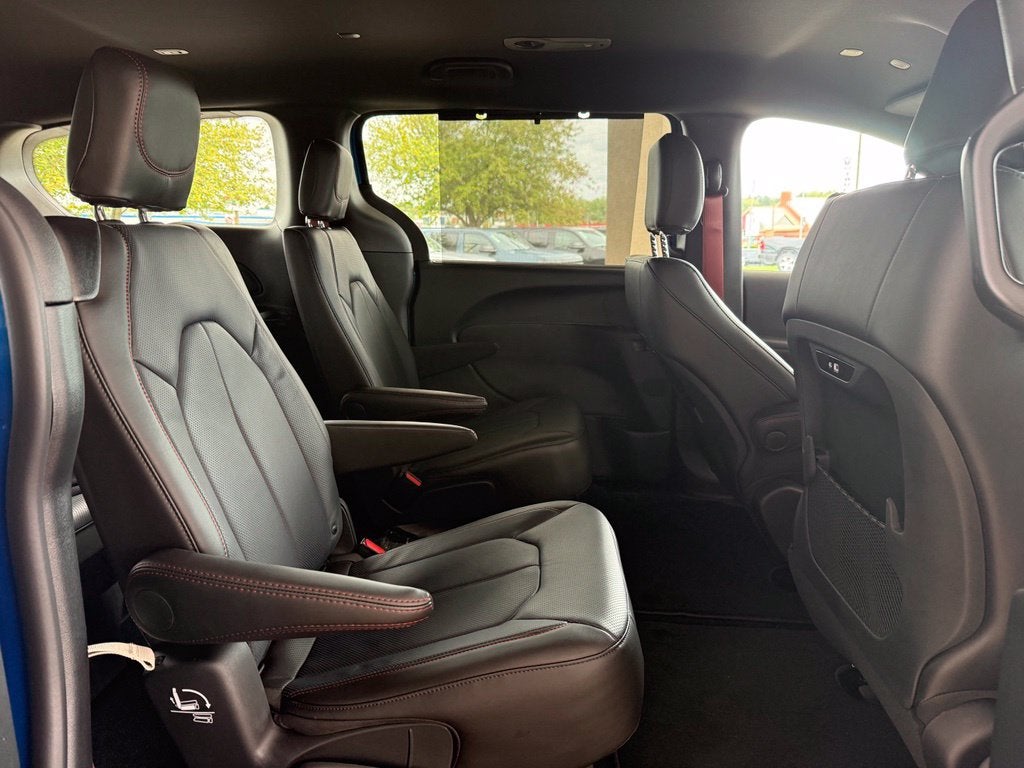 2027 Chrysler Pacifica PACIFICA SELECT
