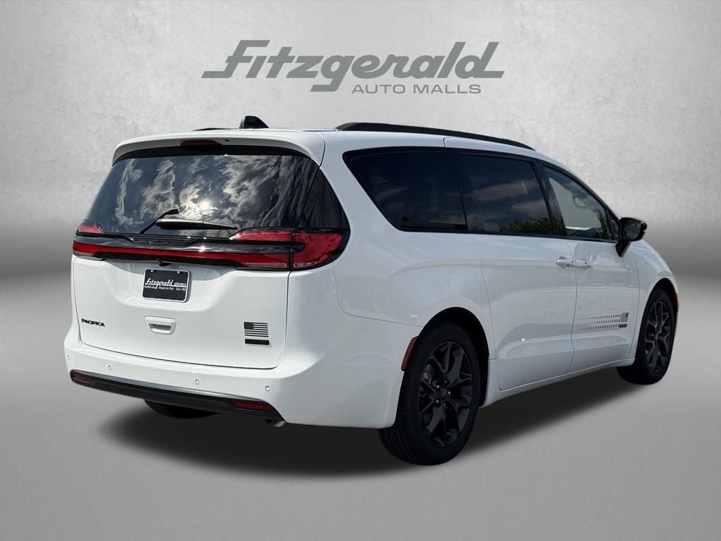 2027 Chrysler Pacifica PACIFICA SELECT
