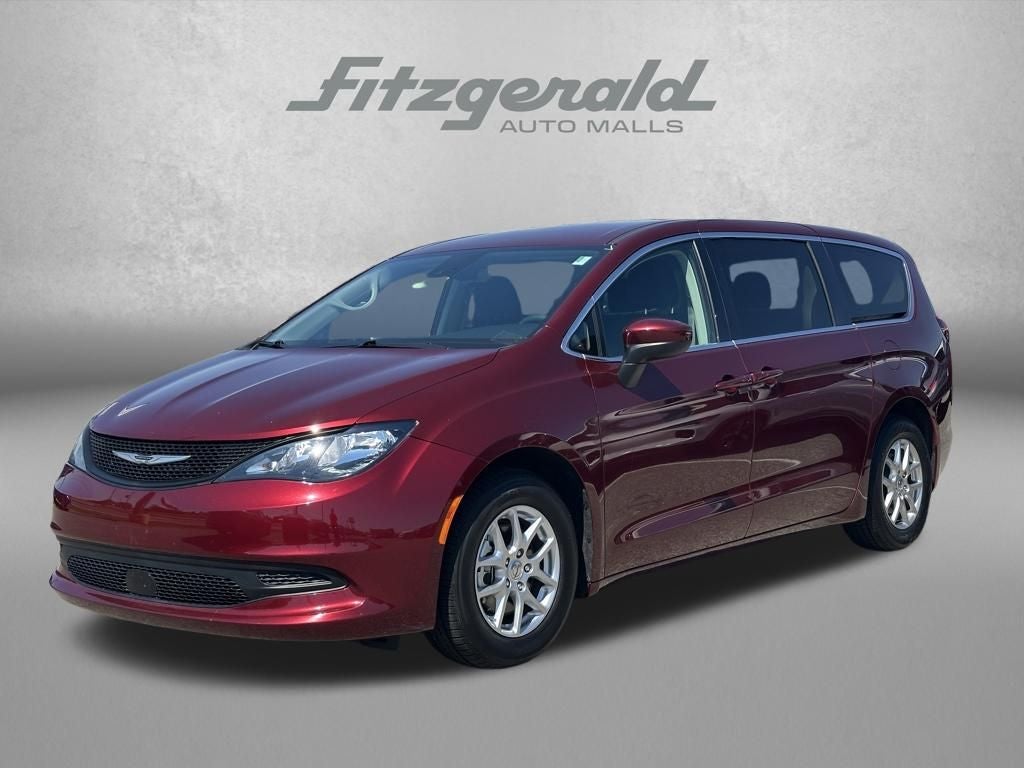 2023 Chrysler Voyager LX
