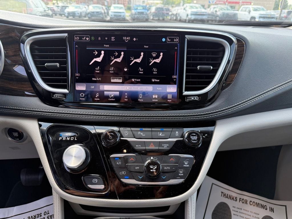 2024 Chrysler Pacifica Limited