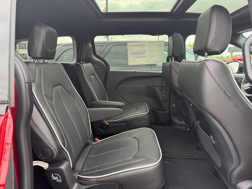 2027 Chrysler Pacifica PACIFICA LIMITED AWD