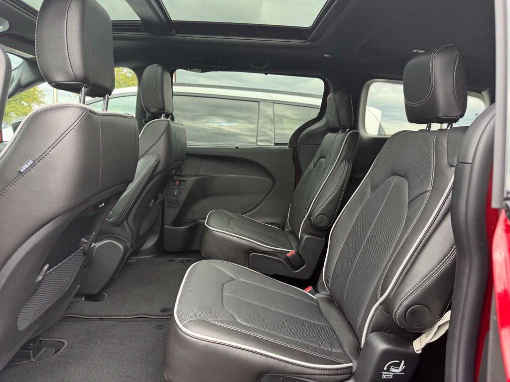 2027 Chrysler Pacifica PACIFICA LIMITED AWD