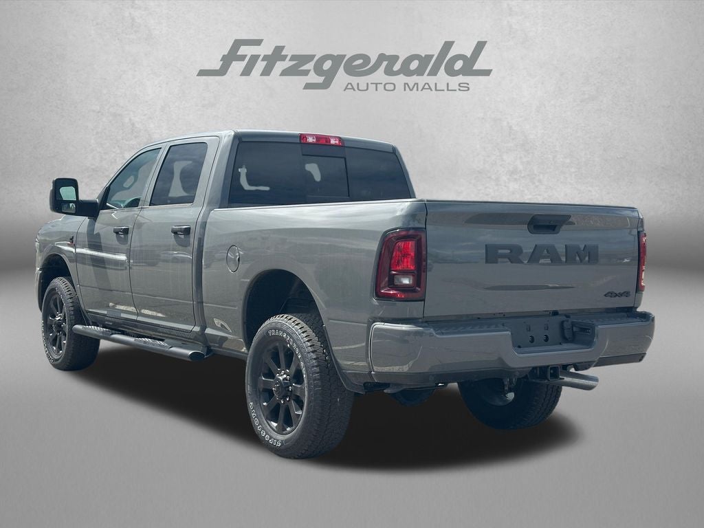 2026 RAM Ram 2500 RAM 2500 BLACK EXPRESS CREW CAB 4X4 6'4' BOX