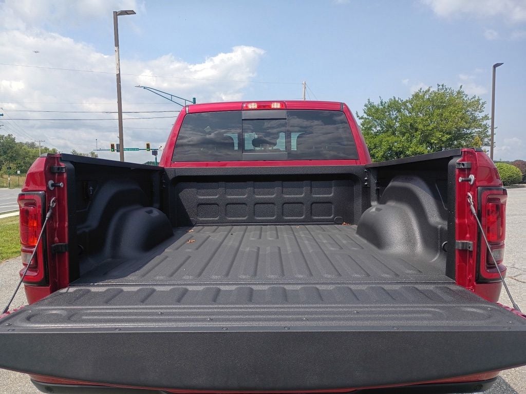 2026 RAM Ram 2500 RAM 2500 BLACK EXPRESS CREW CAB 4X4 6'4' BOX