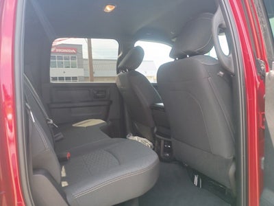 2026 RAM Ram 2500 RAM 2500 BLACK EXPRESS CREW CAB 4X4 6'4' BOX