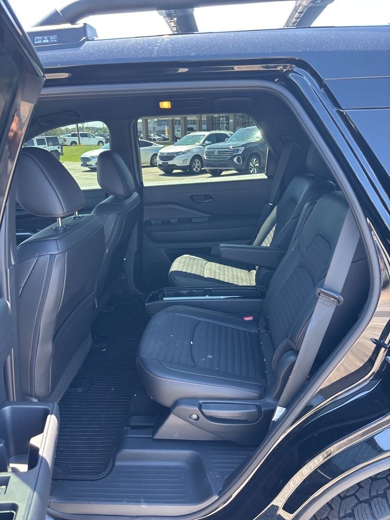 2025 Nissan Pathfinder Rock Creek 4WD