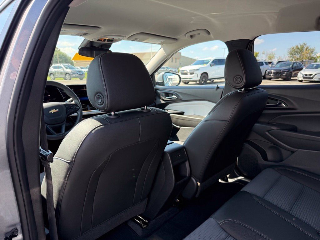 2025 Chevrolet Trax FWD LT