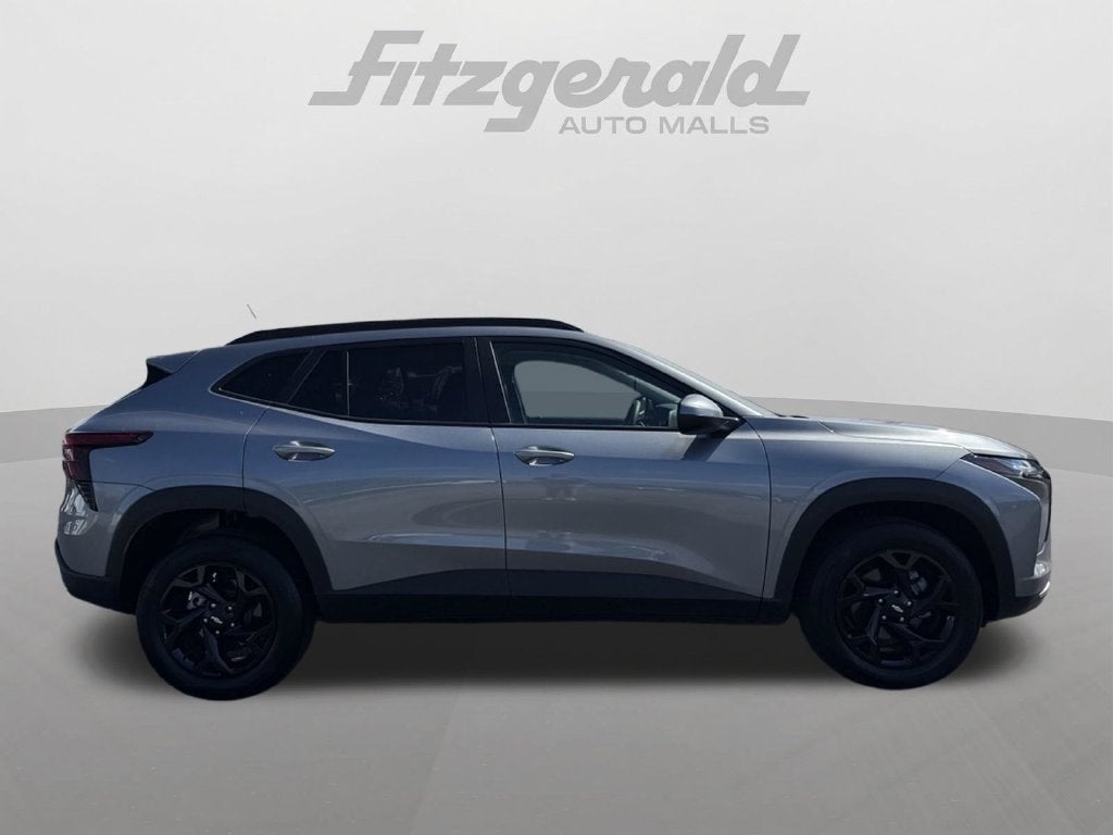 2025 Chevrolet Trax FWD LT