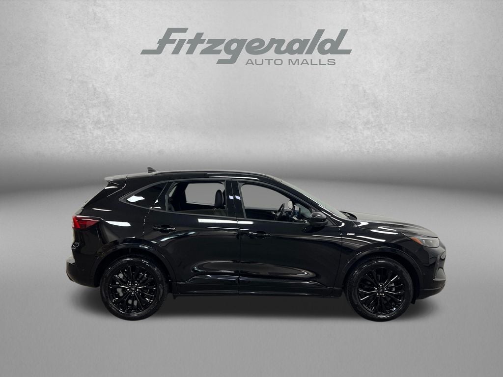 2024 Ford Escape ST-Line Elite
