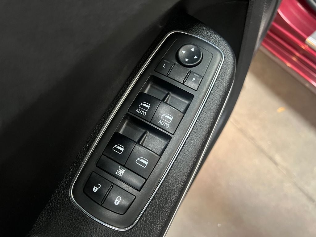2019 Chrysler 300 Limited