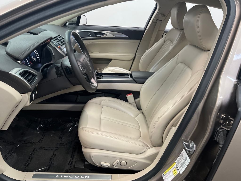 2020 Lincoln MKZ Standard