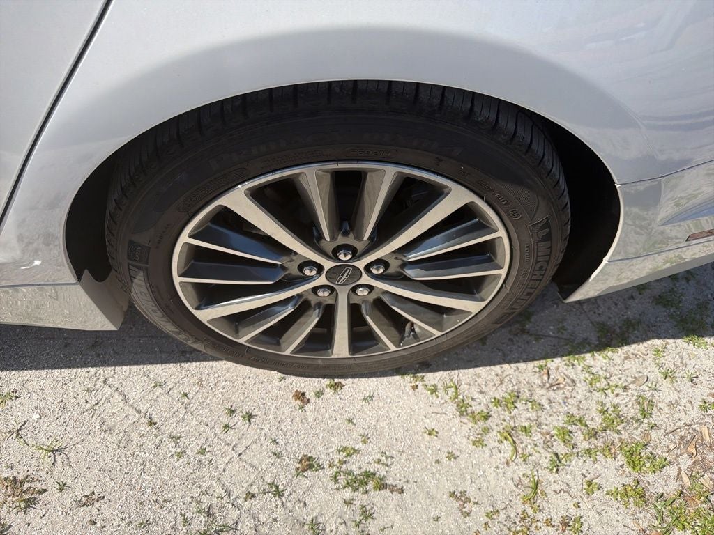 2020 Lincoln MKZ Standard