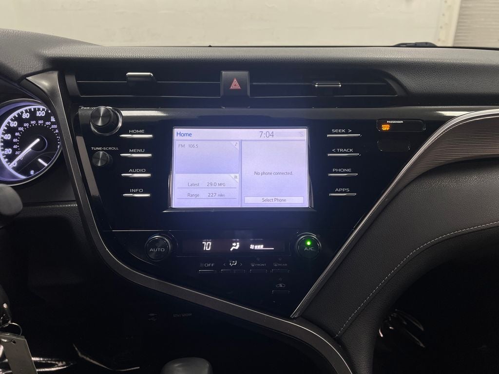 2018 Toyota Camry SE