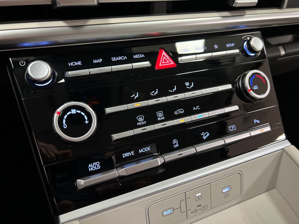 2027 Hyundai Santa Fe SE