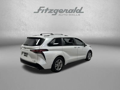 2022 Toyota Sienna Platinum 7 Passenger