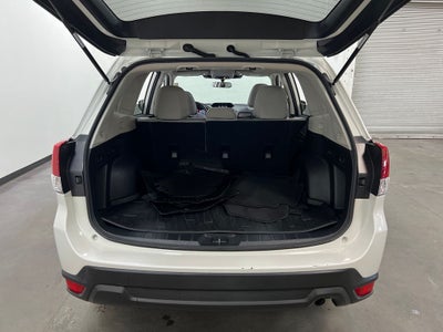 2023 Subaru Forester Base