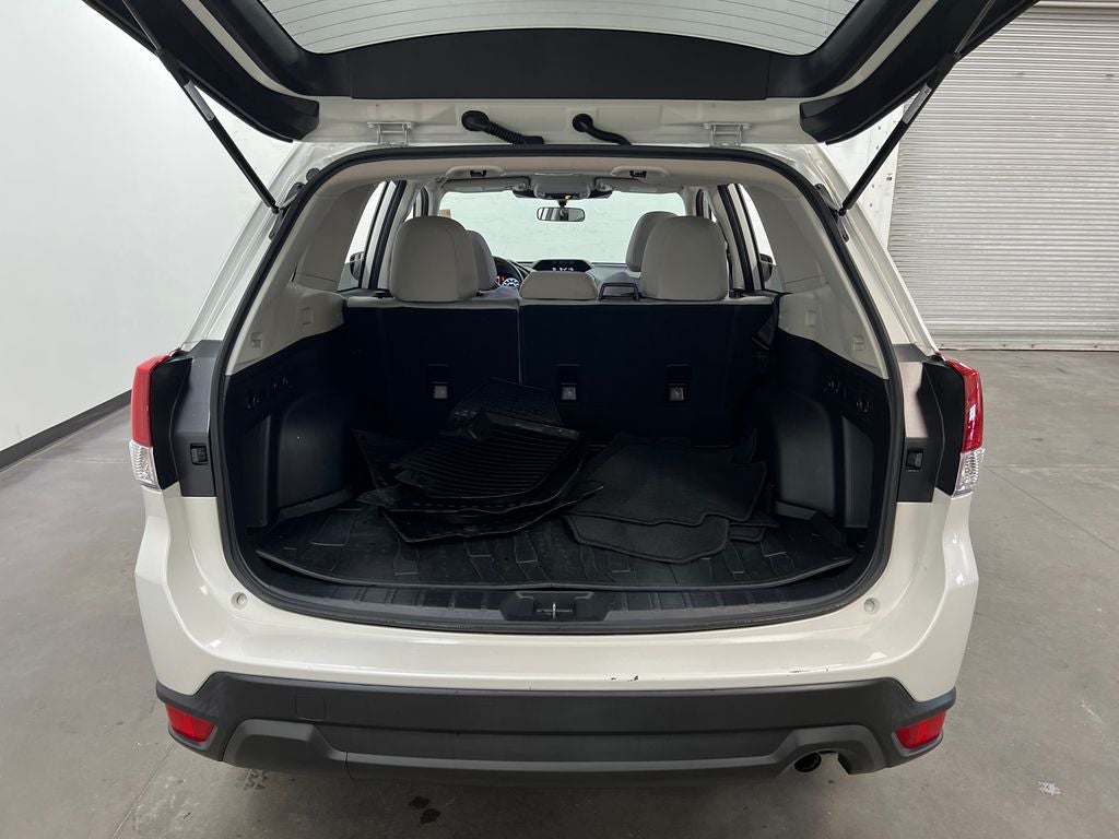 2023 Subaru Forester Base