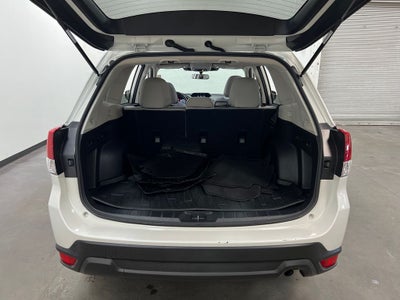 2023 Subaru Forester Base