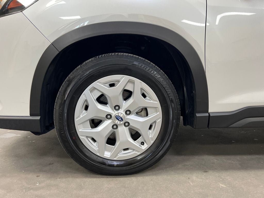 2023 Subaru Forester Base