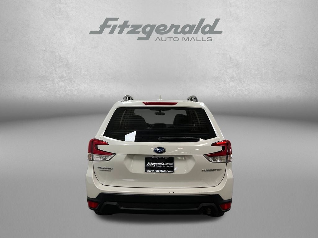 2023 Subaru Forester Base