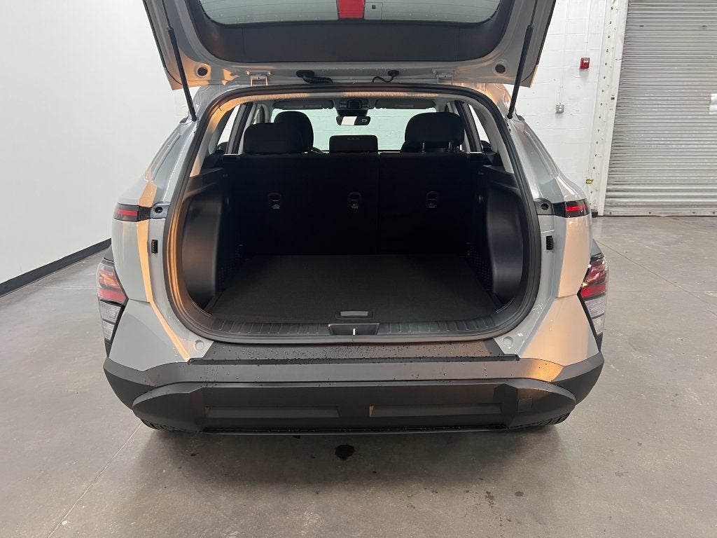 2027 Hyundai Kona SE