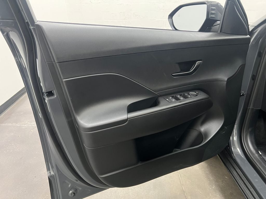 2027 Hyundai Kona SE
