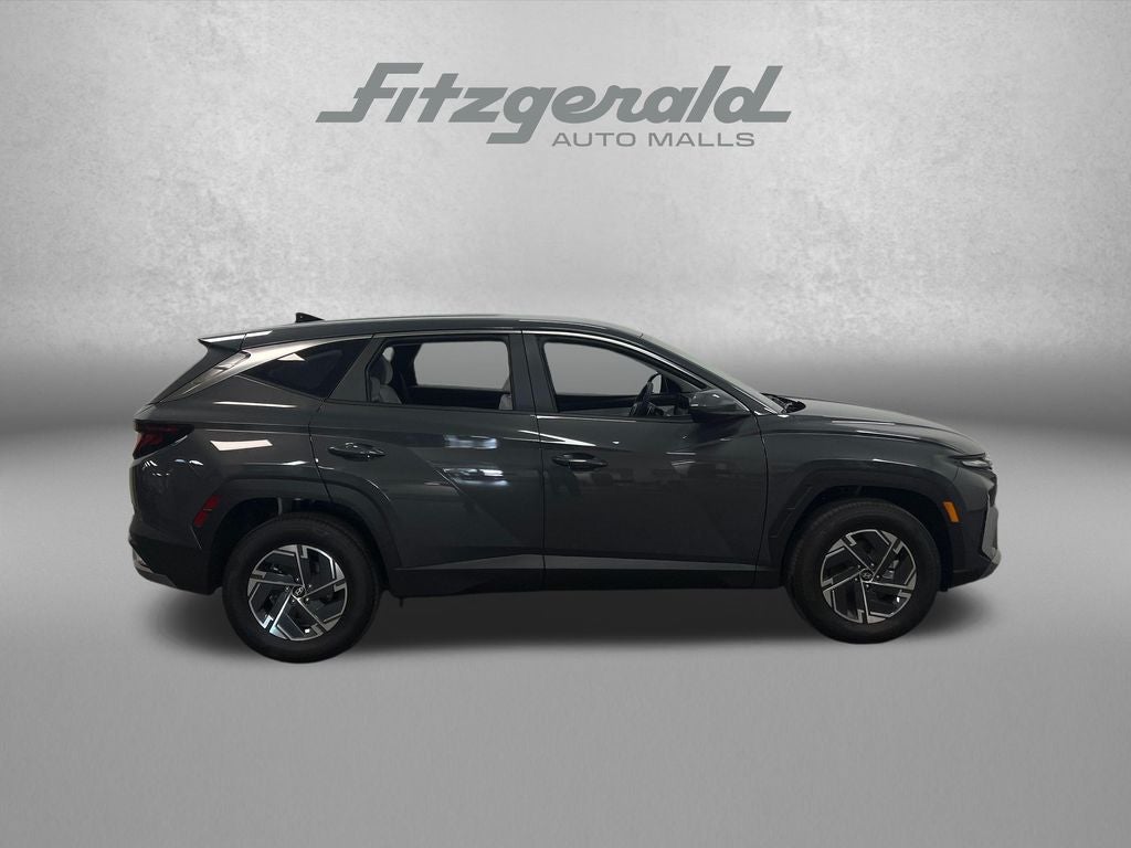 2026 Hyundai Tucson Hybrid Blue SE