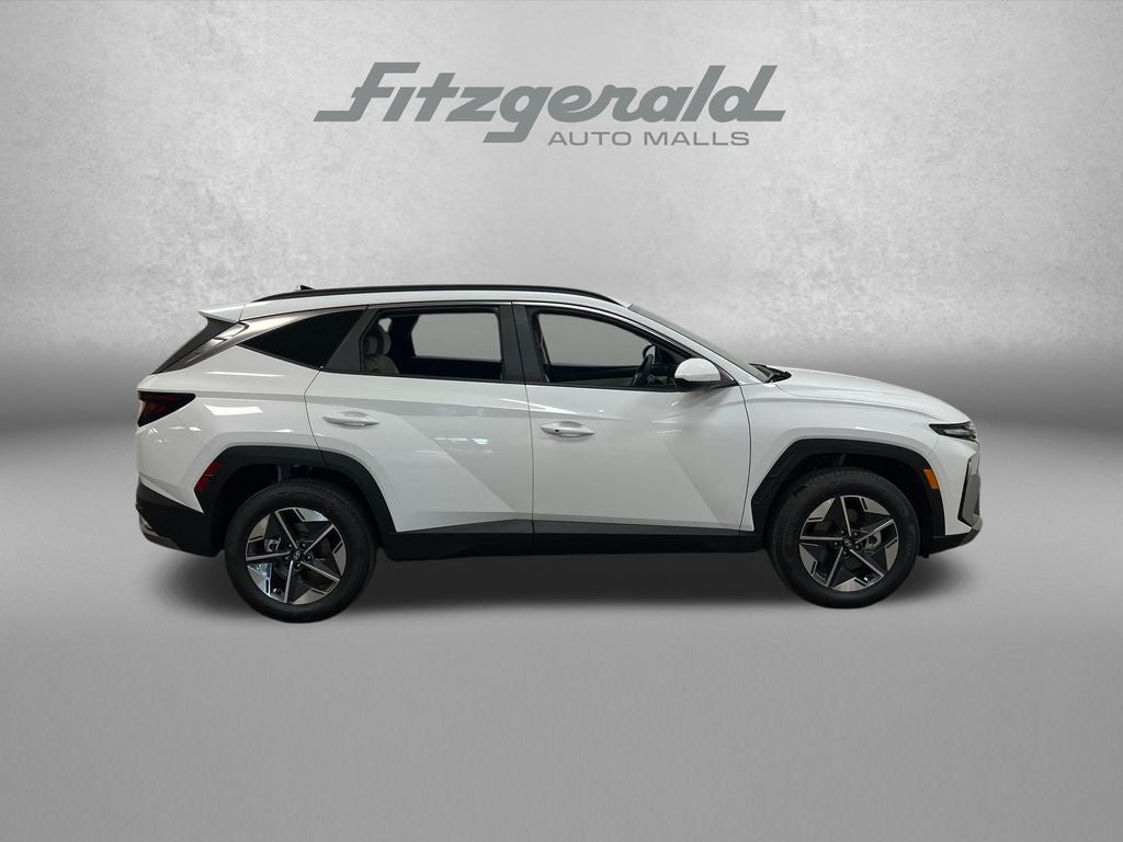 2026 Hyundai Tucson Hybrid SEL