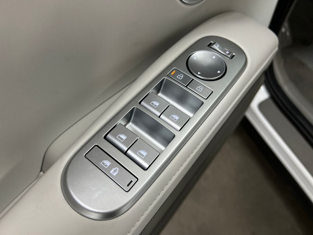 2026 Hyundai Palisade Hybrid Blue SEL 8 Passenger