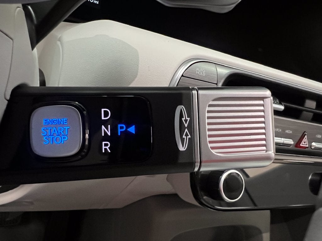 2027 Hyundai Palisade Hybrid Blue SEL 8 Passenger