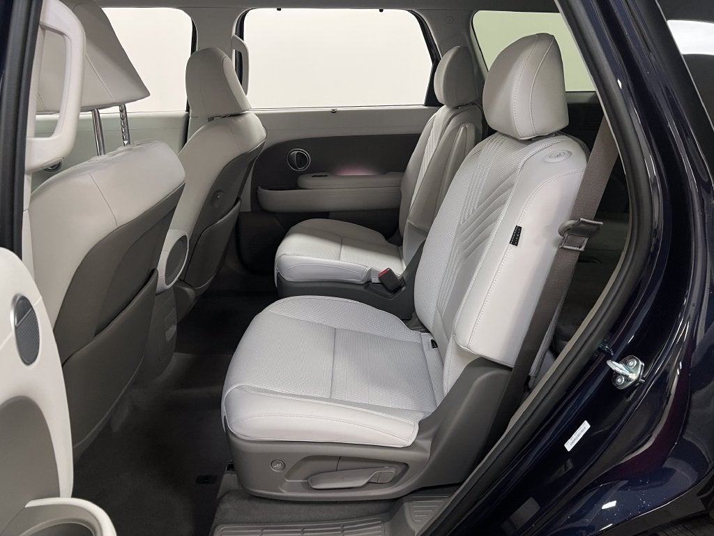 2027 Hyundai Palisade SEL Premium 7 Passenger