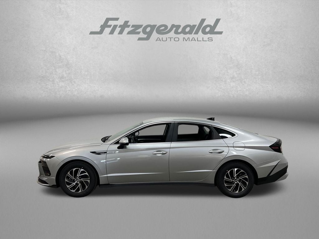 2026 Hyundai Sonata Hybrid Blue