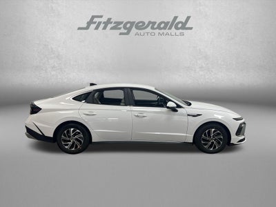 2026 Hyundai Sonata Hybrid Blue