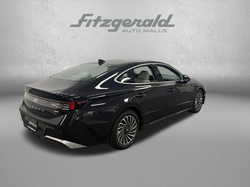 2026 Hyundai Sonata Hybrid Limited