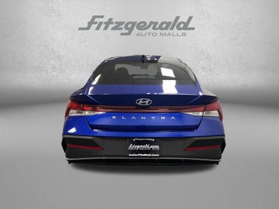 2024 Hyundai Elantra SE