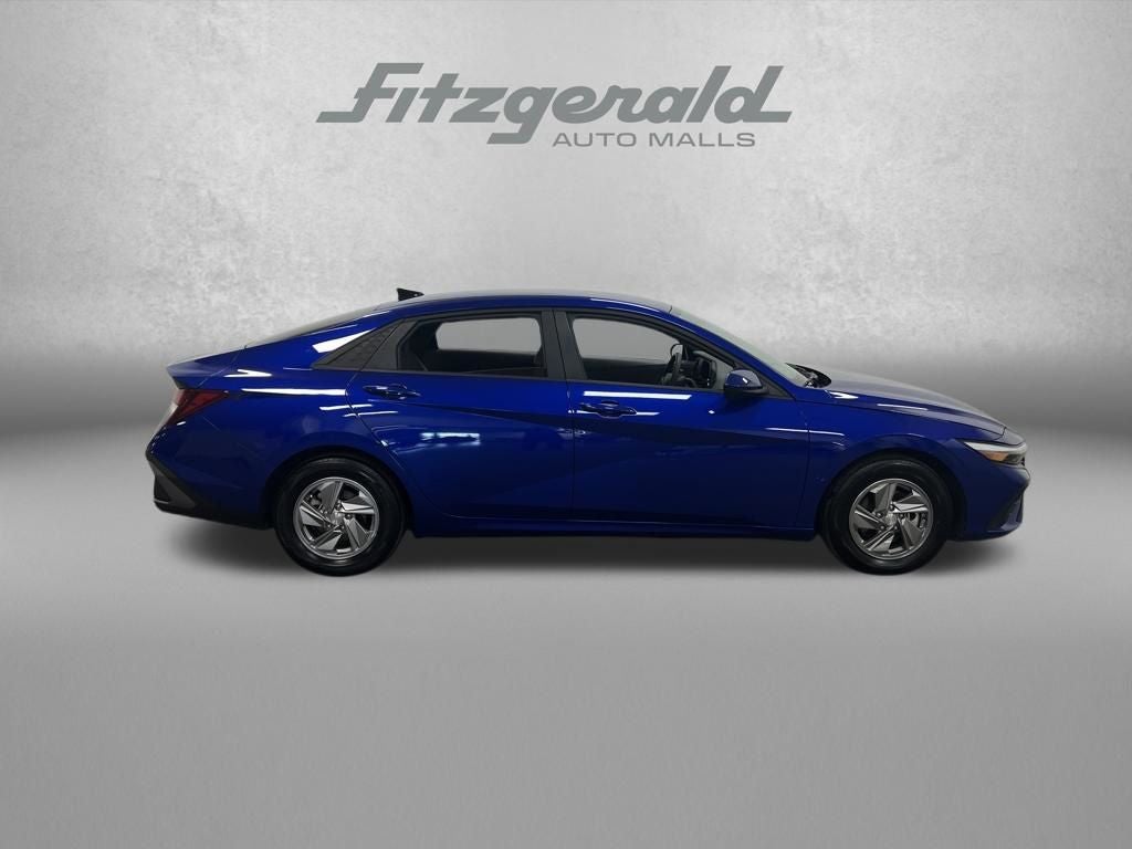 2024 Hyundai Elantra SE