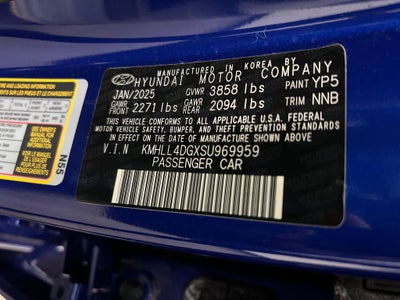 2025 Hyundai Elantra SE