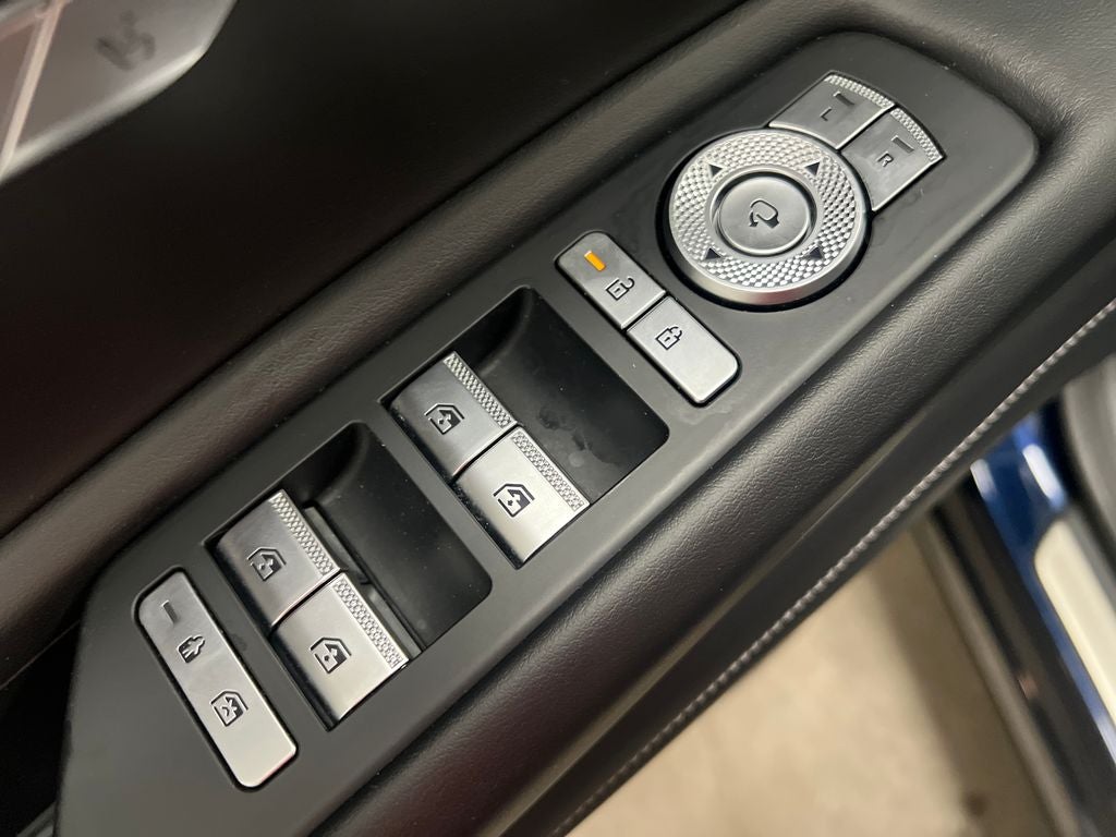 2025 Genesis GV80 2.5T