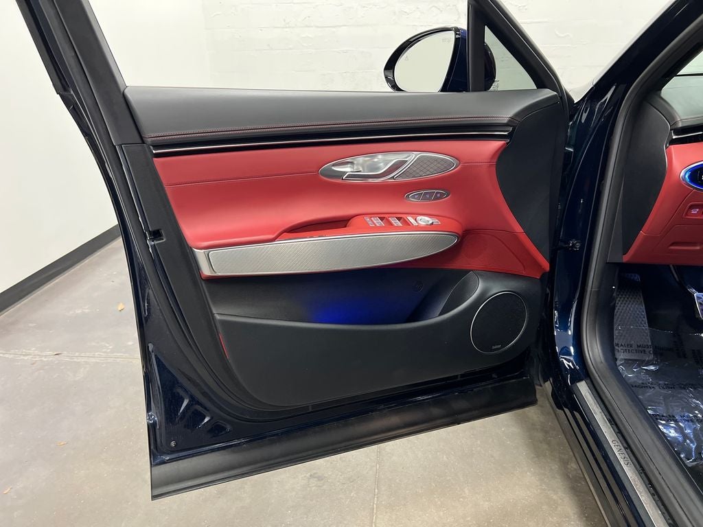 2023 Genesis GV70 2.5T
