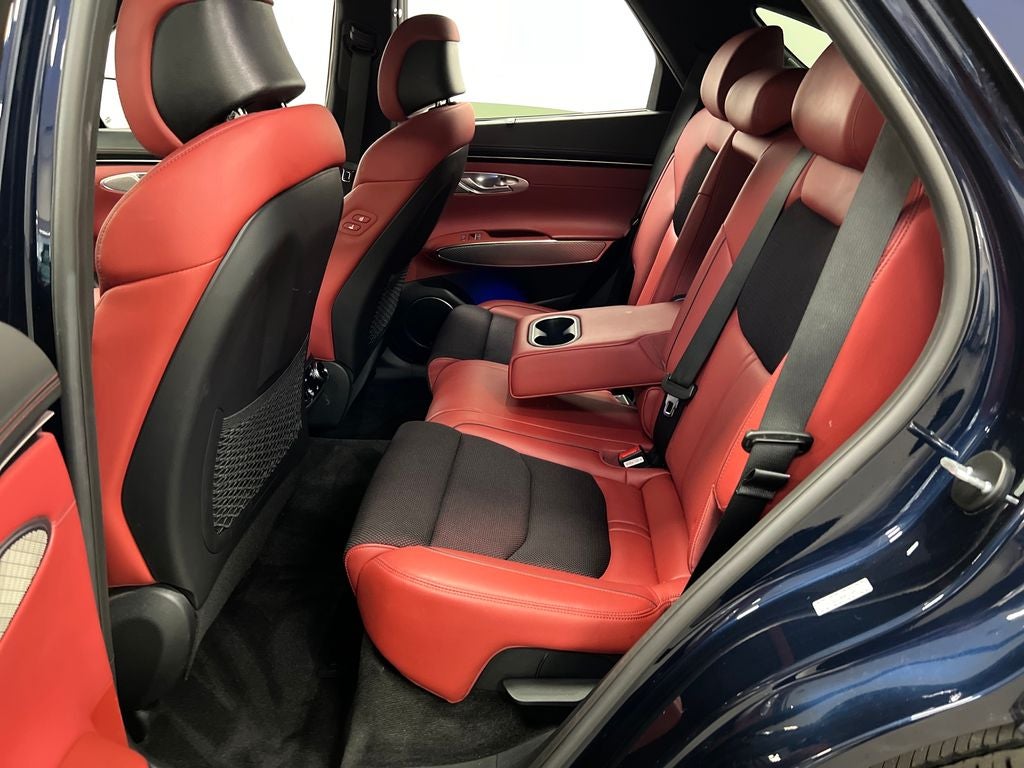 2023 Genesis GV70 2.5T
