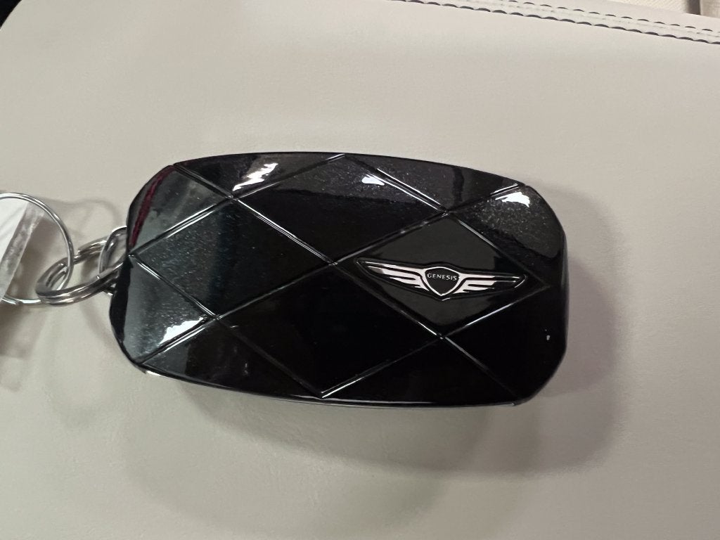 2027 Genesis GV70 2.5T Select