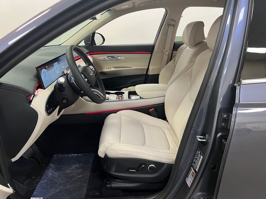 2027 Genesis GV70 2.5T Select