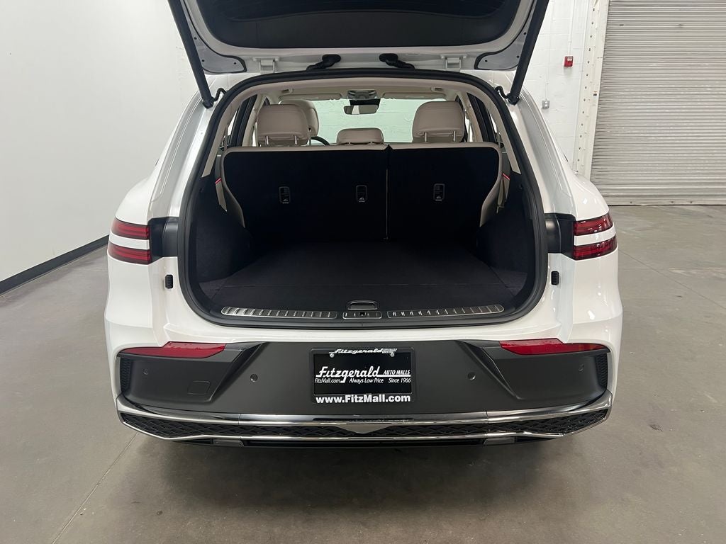 2027 Genesis GV70 2.5T Select