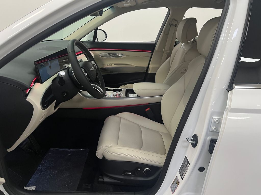 2027 Genesis GV70 2.5T Select