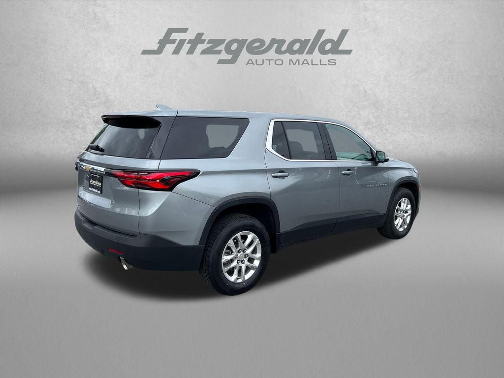 2023 Chevrolet Traverse LS