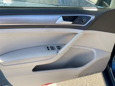 2017 Volkswagen Golf TSI S 4-Door