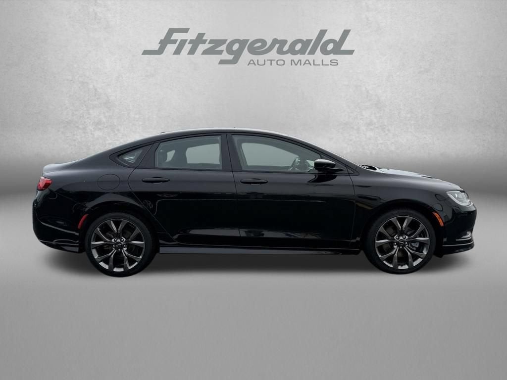 2016 Chrysler 200 S