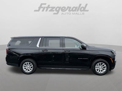 2025 Chevrolet Suburban LT