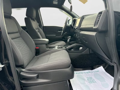 2023 Nissan Frontier Crew Cab SV 4x2