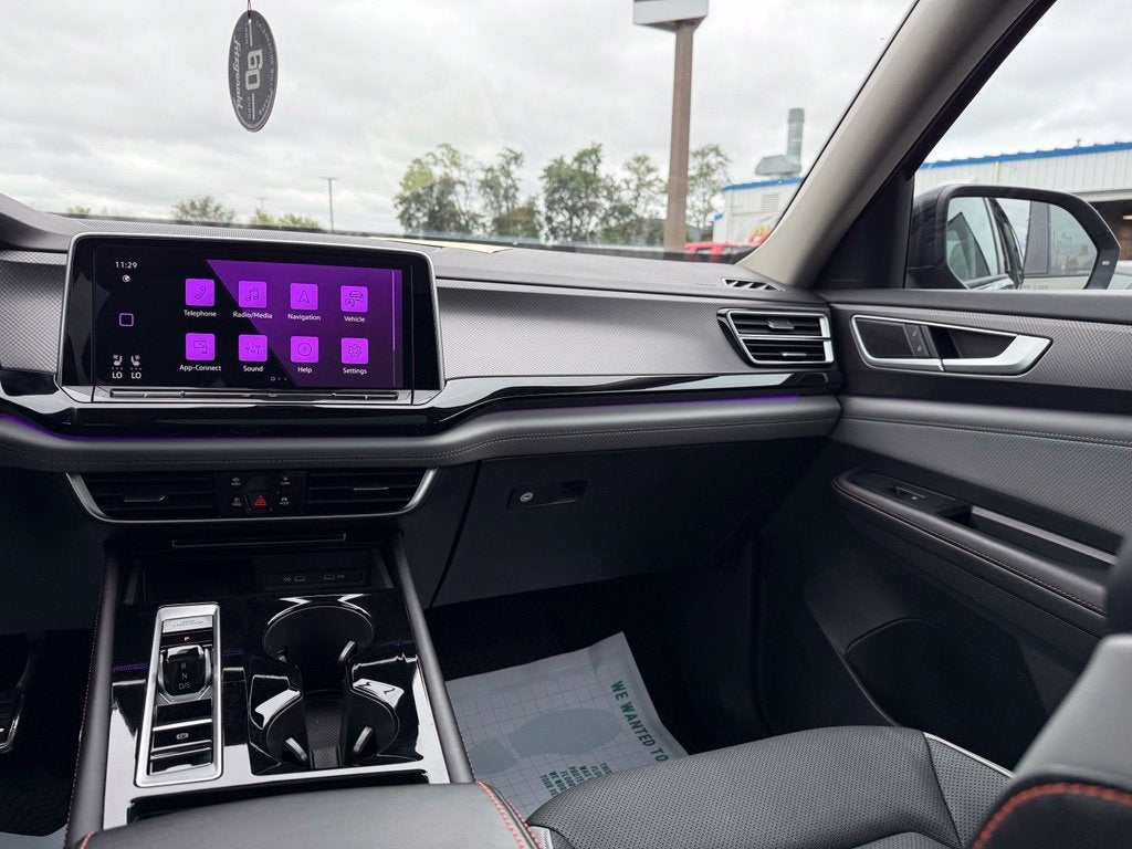 2024 Volkswagen Atlas 2.0T Peak Edition SE w/Technology